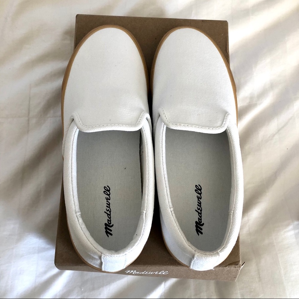 NWT Madewell Canvas Sidewalk slip-ons